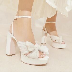 loeffler randall white pleats bow platform high heels size 7